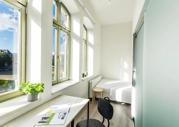 Lofty Kampus Garnizon