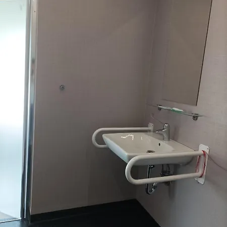 Lofty Kampus Garnizon Aparthotel *