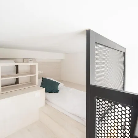 Lofty Kampus Garnizon