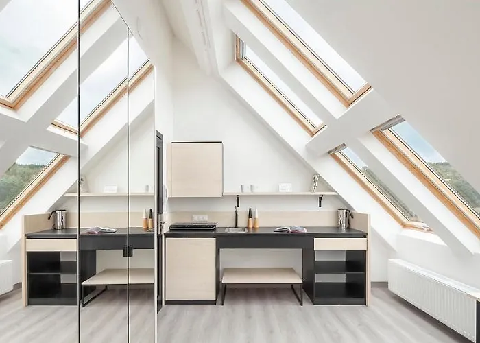 Lofty Kampus Garnizon